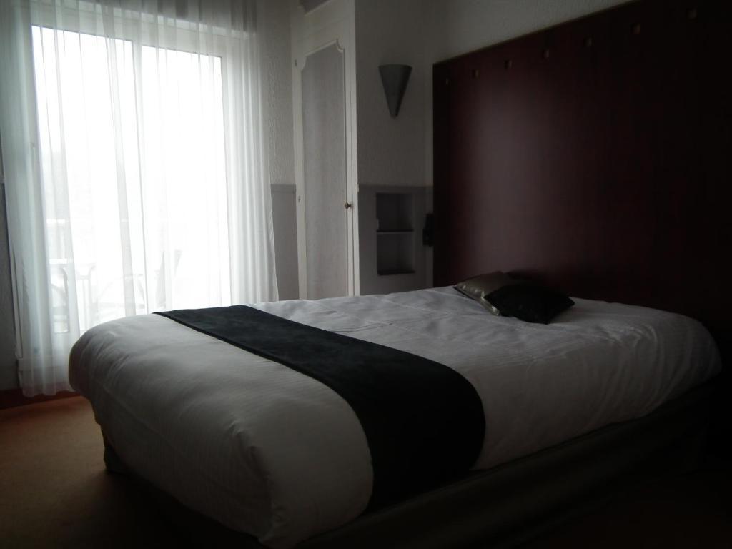 Logis Cosy - Hotel Le Moulin Neuf - شانتونيه الغرفة الصورة