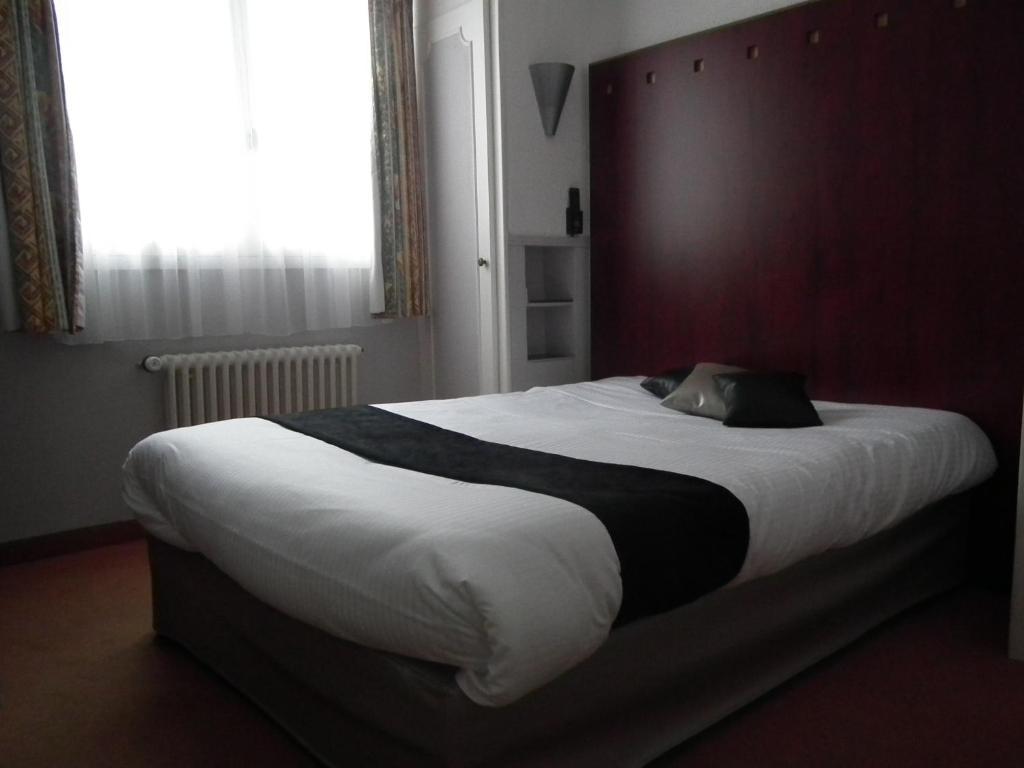 Logis Cosy - Hotel Le Moulin Neuf - شانتونيه الغرفة الصورة