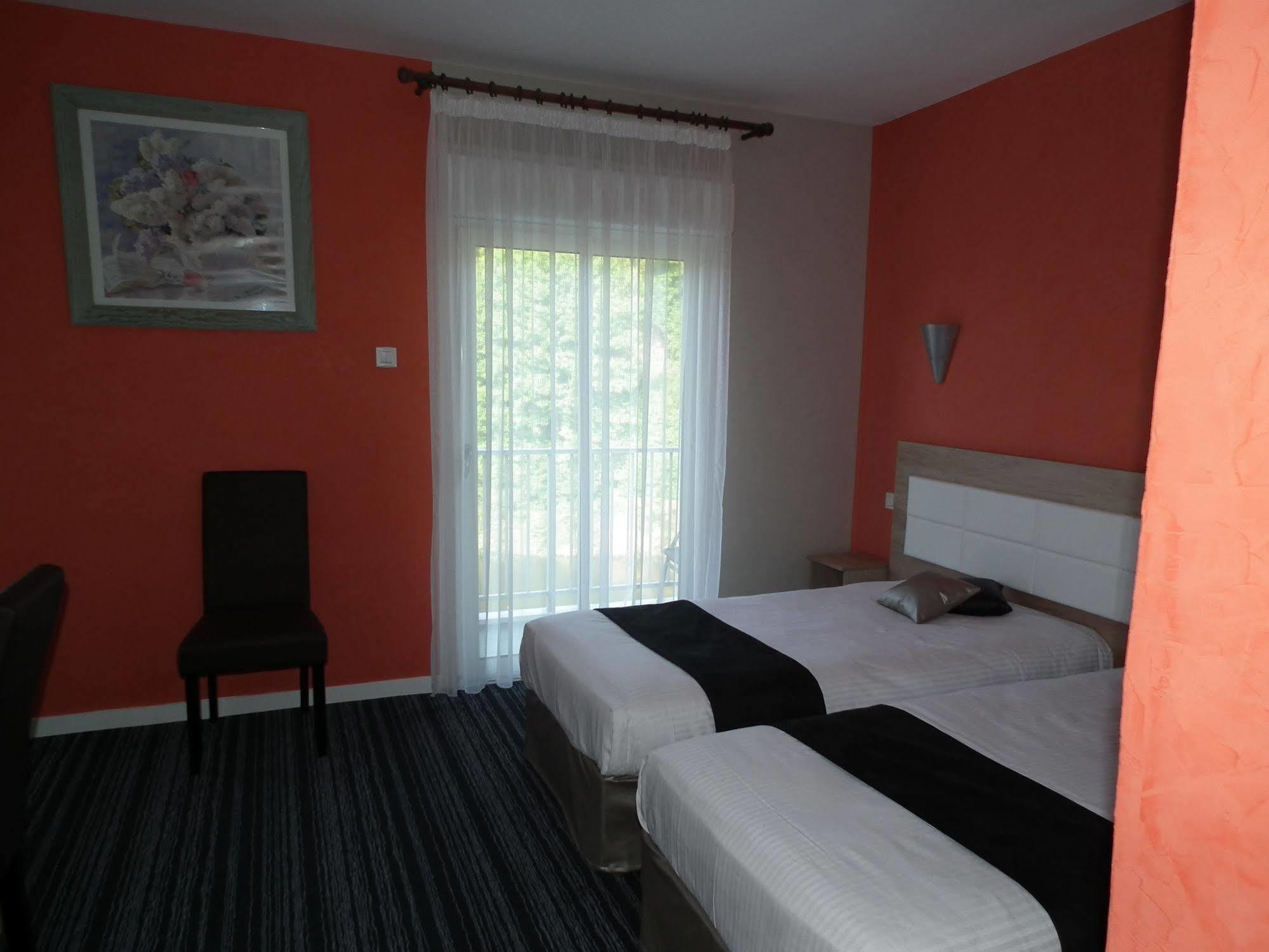 Logis Cosy - Hotel Le Moulin Neuf - شانتونيه المظهر الخارجي الصورة
